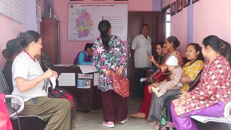 भोजपुर स्थानीयका रोजाइमा आयुर्वेदिक उपचार